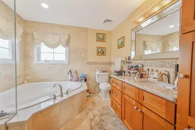 1056 North Drive, Merrick, NY 11566 - Photo 22