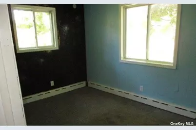 70 Beech Street, Lake Grove, NY 11755 - Photo 10