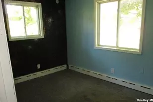 70 Beech St, Lake Grove, NY 11755 - Photo 10