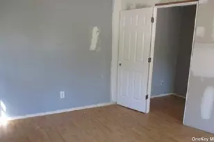 70 Beech St, Lake Grove, NY 11755 - Photo 14