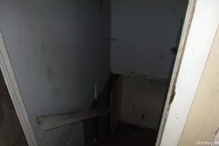 70 Beech St, Lake Grove, NY 11755 - Photo 6