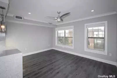 100 Glen Street #N2118, Glen Cove, NY 11542 - Photo 4