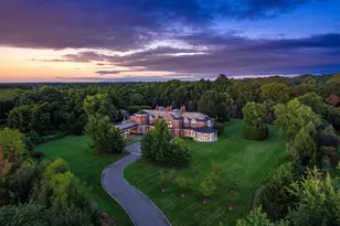 11 Dupont Ct, Brookville, NY 11548 - Photo 2