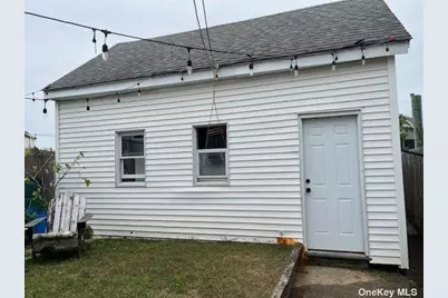 742 S 9th Street, Lindenhurst, NY 11757 - Photo 4