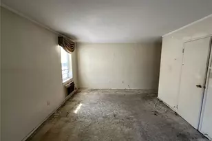 70 N Grove St, Freeport, NY 11520 - Photo 16