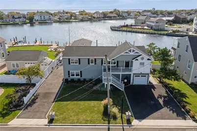 250 W Lido Promenade, Lindenhurst, NY 11757 - Photo 1