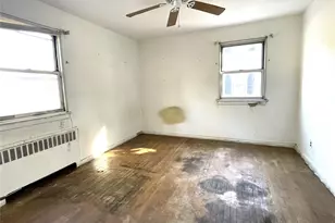 81-51 Langdale St, New Hyde Park, NY 11040 - Photo 12