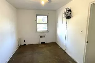 81-51 Langdale St, New Hyde Park, NY 11040 - Photo 10