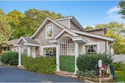 477 Montauk Highway, Westhampton Beach, NY 11978 - Photo 32