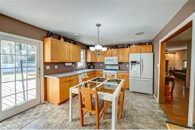 43 Hollins Lane, East Islip, NY 11730 - Photo 10