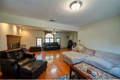 43 Hollins Lane, East Islip, NY 11730 - Photo 6