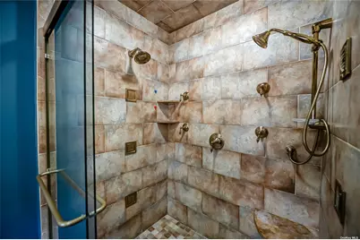 43 Hollins Lane, East Islip, NY 11730 - Photo 16