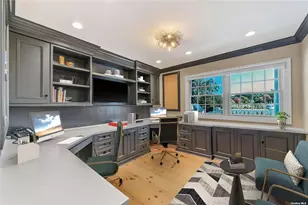 300 Maple St, Islip, NY 11751 - Photo 22