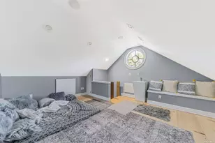 300 Maple St, Islip, NY 11751 - Photo 34