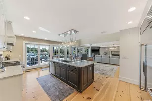 300 Maple St, Islip, NY 11751 - Photo 14