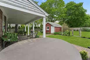 21 Summit Blvd, Westhampton, NY 11977 - Photo 24