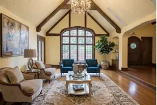 539 Manhasset Woods Rd, Manhasset, NY 11030 - Photo 4