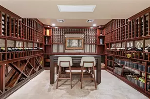 8 Holiday Pond Rd, Jericho, NY 11753 - Photo 32