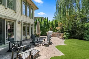 8 Holiday Pond Rd, Jericho, NY 11753 - Photo 36