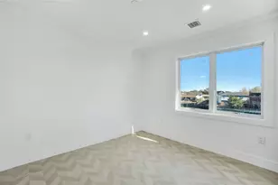 14 James St, East Rockaway, NY 11518 - Photo 16