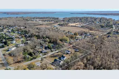 2055 Boisseau Avenue, Southold, NY 11971 - Photo 38