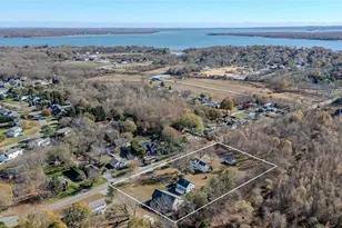 2055 Boisseau Ave, Southold, NY 11971 - Photo 38