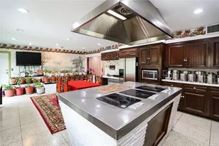 20 Rolling Hill Rd, Old Westbury, NY 11568 - Photo 14