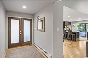 25 N Quarter Rd, Westhampton, NY 11977 - Photo 2