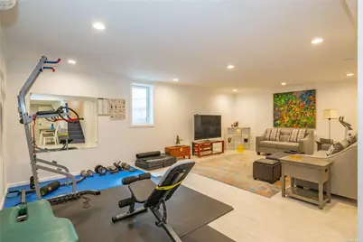 15 Pin Oak Lane, Westhampton Beach, NY 11978 - Photo 10