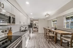 6 Rolling Hill Rd, Hampton Bays, NY 11946 - Photo 10