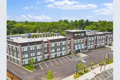 218 Middle Neck Road #110, Great Neck, NY 11021 - Photo 2