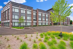 218 Middle Neck Rd, Great Neck, NY 11021 - Photo 4