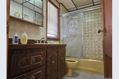 141-18 Lakewood Avenue, Jamaica, NY 11435 - Photo 16