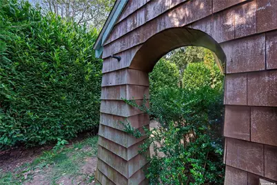 38 Maidstone Avenue, East Hampton, NY 11937 - Photo 2