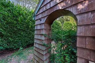 38 Maidstone Ave, East Hampton, NY 11937 - Photo 2