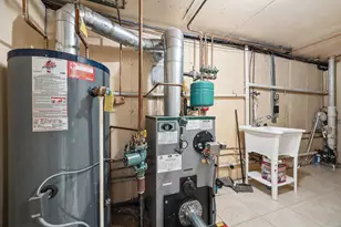 6 Heather Ct, Dix Hills, NY 11746 - Photo 34