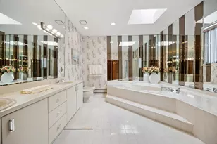 6 Heather Ct, Dix Hills, NY 11746 - Photo 24