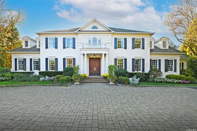 12 Wildwood Drive, Syosset, NY 11791 - Photo 1