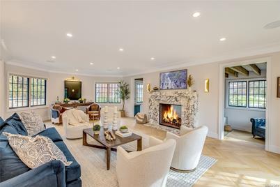 135 Payne Whitney Lane, Manhasset, NY 11030 - Photo 1