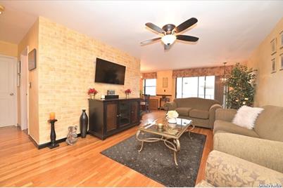 5 Birchwood Court #4L, Mineola, NY 11501 - Photo 1