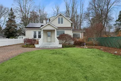 914 Parkway Street, Riverhead, NY 11901 - Photo 1