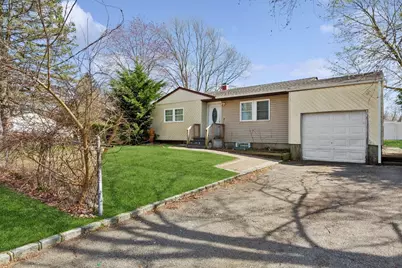 270 Louise Avenue, Patchogue, NY 11772 - Photo 1