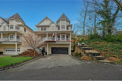 17 Bankside Drive N, Centerport, NY 11721 - Photo 1