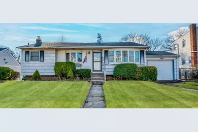 34 Walnut Avenue, Farmingdale, NY 11735 - Photo 1