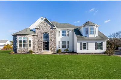 7 Winston Court, Shoreham, NY 11786 - Photo 1