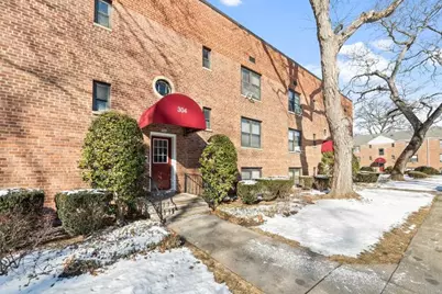 304 Richbell Road #A4, Mamaroneck, NY 10543 - Photo 1