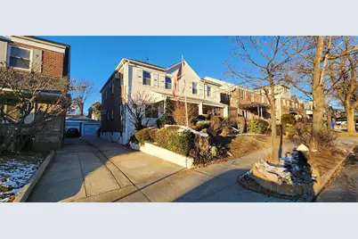 13637 72nd Avenue, Flushing, NY 11367 - Photo 1