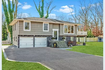 2 Argyle Place, Smithtown, NY 11787 - Photo 1