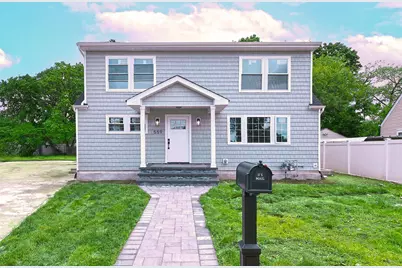 559 Ash Court, Uniondale, NY 11553 - Photo 1