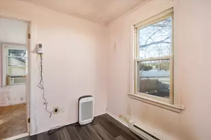 2 Beverly Ave, Copiague, NY 11726 - Photo 12